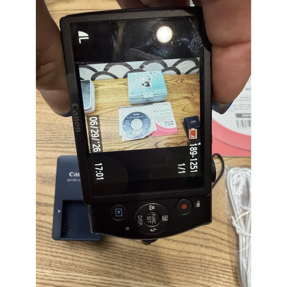 Canon PowerShot ELPH 310 HS 12.1MP 3